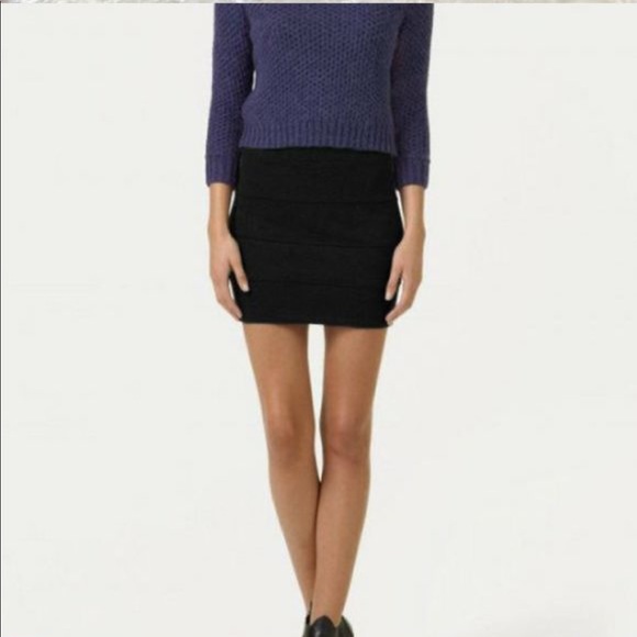 ARITZIA / TALULA / BLACK BANDAGE MINI SKIRT - Picture 1 of 5